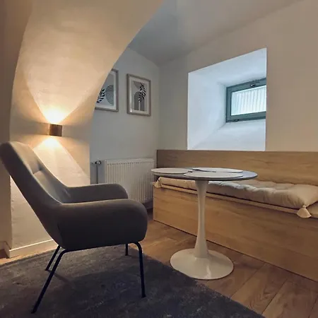 Apartment Arch
